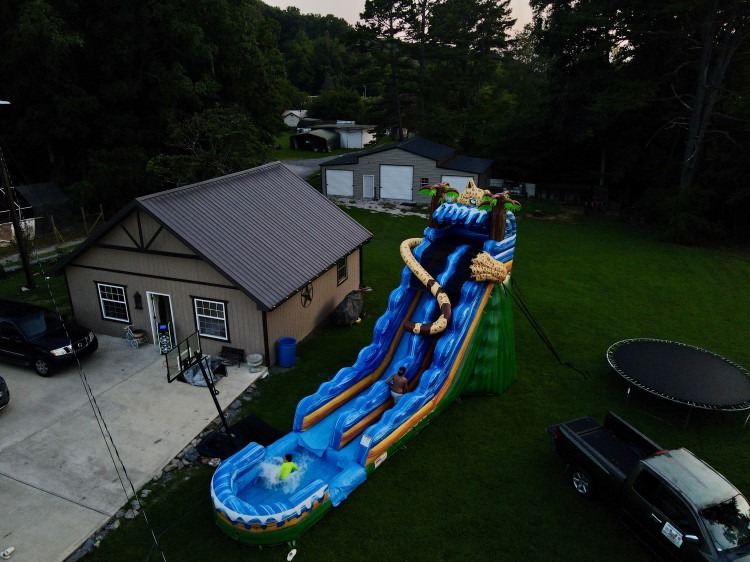 19 ft jaguar slide 19x33